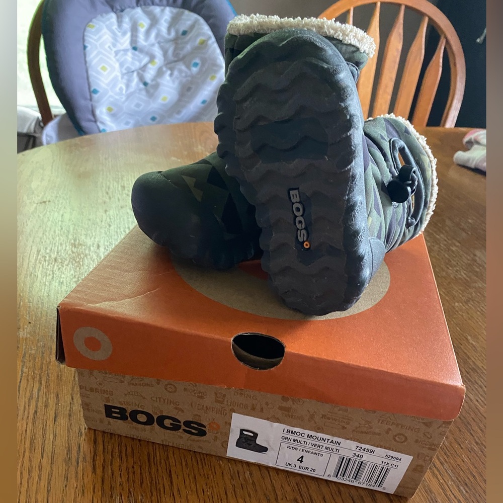 Bogs Green Winter Boots for Kids